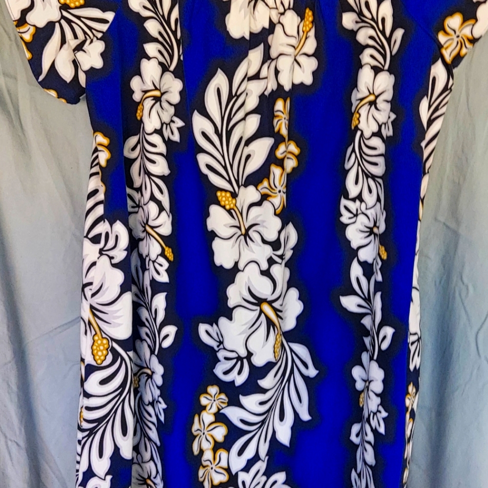 Royal Creations Hawaiian muumuu dress